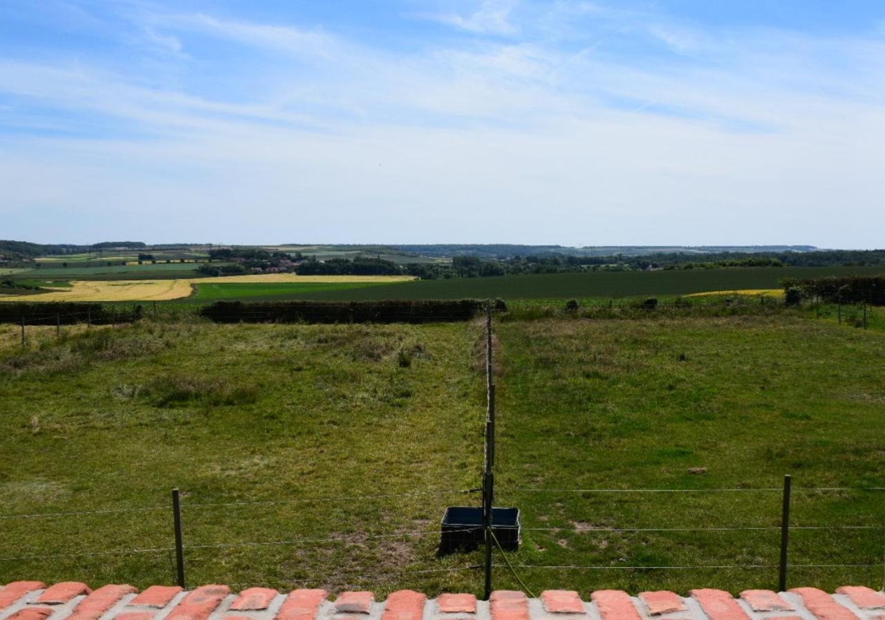 Le Clos De L'Angley Gites Et Ecurie Caffiers Екстер'єр фото